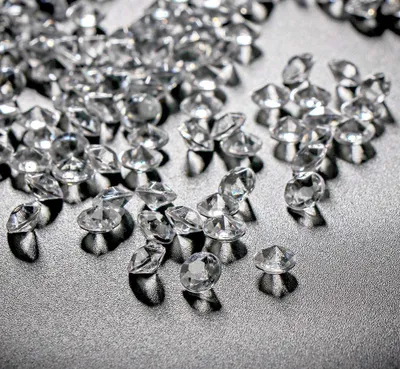 Produktbild von 10000Stk Deko-Diamanten 6mm Farblos Diamantkristalle Transparent Kristall Dekosteine Tischdeko Diamanten Streudeko Hochzeit Dekoration
