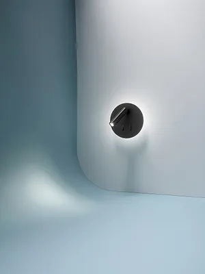 Immagine prodotto di Applique da parete in metallo finitura Nero, design moderno con faretto orientabile LED 6W+3W integrato, luce calda 3000K - Perenz