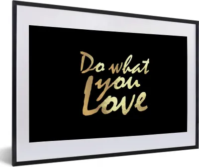 Produktbild von MuchoWow® Gerahmtes Poster Zitat - Liebe - Schwarz - Gold 60x40 cm - Poster mit Schwarzem Bilderrahmen Wandposter Rahmen Foto Bilder - Schlafzimmer - Plakat in Rahmen - Drucken