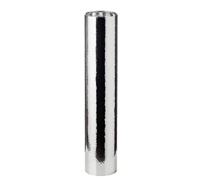 Zdjęcie produktu dla Świecznik Boston do świec o średnicy 10 cm, wykończenie młotkowane, stal nierdzewna z błyszczącym niklowaniem, wys. 60 cm