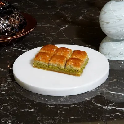 Produktbild von Famous Gaziantep Koçak Dry Baklava - Crispy & Rich Pistachio Dessert - 1000 Gram