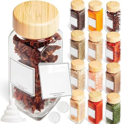 Produktbild von Famanu Kräuterpotset mit Holzdeckel - 12 Glasbehälter mit Streueinsätzen und Zubehör