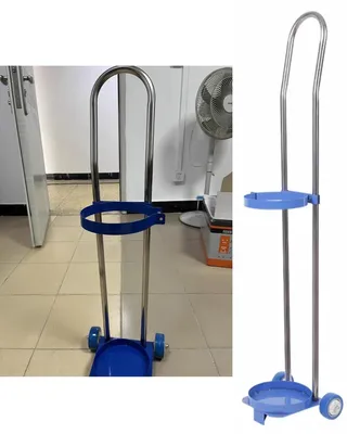 Immagine prodotto di Carrello con due ruote per il trasporto di bombole di ossigeno