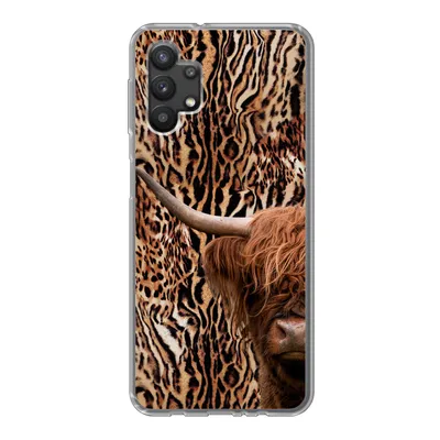 Produktbild von MuchoWow® Handyhülle Schutzhülle Hülle für Samsung Galaxy A32 5G Schottischer Highlander - Kuh - Pantherdruck Silikon Softcase Handy Hülle - Softcase