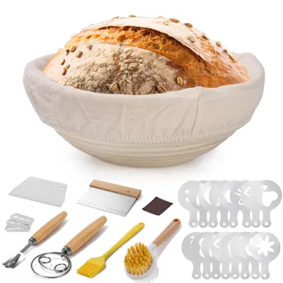 Productafbeelding van 25-delige rijsmand broodset met 23 cm ronde rijsmand en complete set broodbakaccessoires