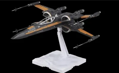 Productafbeelding van Revell BANDAI, Poe's X-Wing Fighter, schaal 1:72