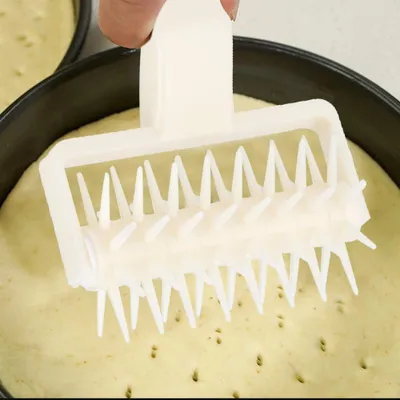 Teigschaber und -stempel aus Plastik für Pizza, Kekse, Brot