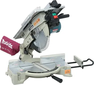 Zdjęcie produktu dla Makita LH1040, 4800 RPM, Prąd przemienny, 1650 W, 2,5 m, 476 mm, 530 mm