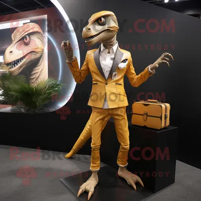 Imagen del producto de Personaje REDBROKOLY de traje de mascota Velociraptor dorado vestido con una chaqueta y maletines