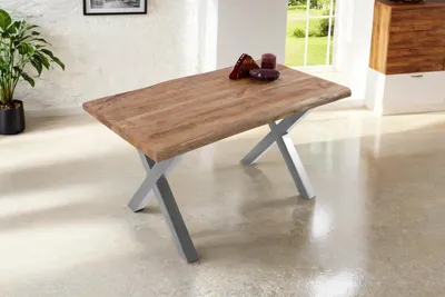 Produktbild von Esstisch Baumkante massiv Mango 120 x 80 X-Gestell silber CALI, KI-generiertes Bild