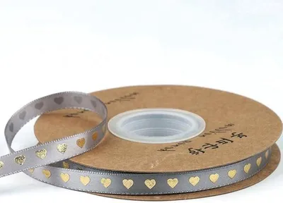 Dekoratives Satinband mit Herzchenmuster - 45m x 10mm für DIY Bastelprojekte, Hochzeiten und Geburtstage