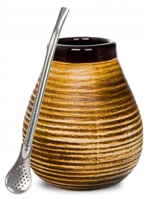 Productafbeelding van Startpakket voor Yerba Mate: Tykwa bruine beker van 280 ml + rietje (bombilla) van 17 cm
