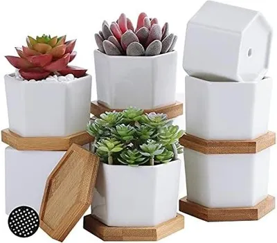 Produktbild von 7cm Klein Keramik Blumentopf Weiß Sukkulenten topf Mini Blumentopf mit Untersetzer, Perfect für Home Office Balkon Dekor, 6er Set