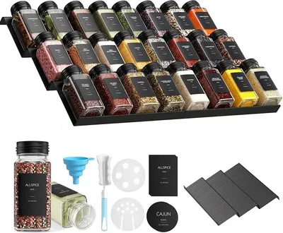 Produktbild von PolkaHome® Gewürzregal-Set mit 24 Glas-Gewürzdosen, 6 Einsätzen, 372 Etiketten & Streudeckeln – Platzsparende Gewürzorganizer für