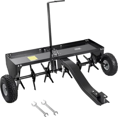 Produktbild von VEVOR Aerifizierer 1275x980x885 mm, Rasenbelüfter mit Universalkupplung, Anhängebelüfter mit Eisenspikes, Aufsitzmäher zum Hinterherziehen für Gärten, Rasenflächen, Bauernhöfe