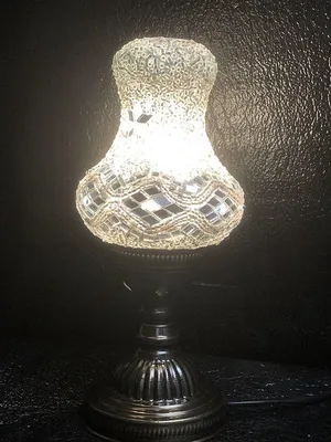 Produktbild von Handgefertigte peervormige Tischlampe - Türkische Mosaiklampe für eine gemütliche Atmosphäre