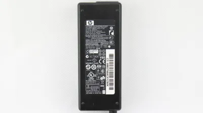 Produktbild von HP Original 90 Watt Netzteil 19V 4,74A Stecker 7,4mm/5,0mm mit Innenstift 463955-001 519330-002 391173-001 384020-001