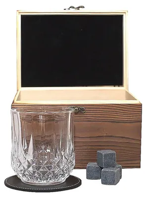 Produktbild von Whisky-Geschenkset aus Holz mit Untersetzern und Eiswürfeln aus Stein