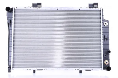 Produktbild von NISSENS 62756A Kühler Wasserkühler Motorkühler passend für MERCEDES-BENZ C-Klasse Limousine (W202) SLK (R170) E-Klasse Limousine (W210) CLK (C208)