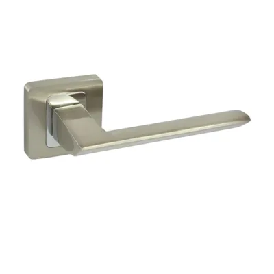 Produktbild von DOMINO Quanta QR M6/M9 Türgriff, Chrom-Nickel – quadratisches Aluminiumschild