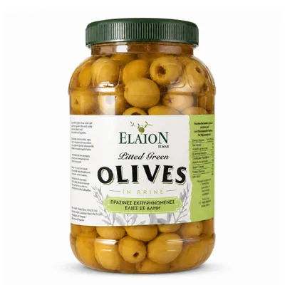 Elaion Griechische grüne Oliven entsteint im Glas auf weißem Grund