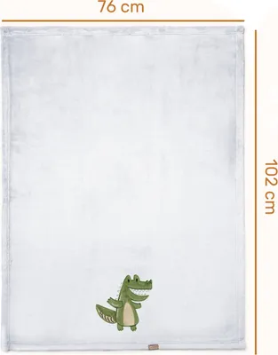 Produktbild von Be Mammy Kuschlige Babydecke Kuschel Decke Tagesdecke mit 3D Applikation 76 x 102 cm BE20-168 (Hellgrau - Krokodil, 76 x 102 cm)