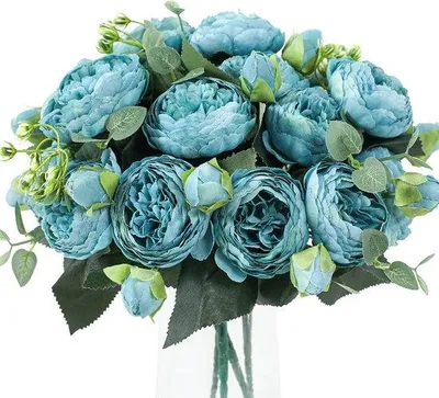 Image de Unyqoos® : Fauxs pivoines pour Pâques – 4 bouquets (5 tiges par bouquet, environ 30 cm) avec 5 fleurs et 4 boutons, en soie/PU/plastique, avec des épines réalistes, couleur bleu – Décoration pour mariage