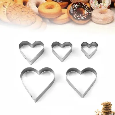 Image de Moules à biscuits en forme de cœur, en acier inoxydable, lot de 5