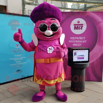Productafbeelding van Magenta Biryani mascotte REDBROKOLY kostuum karakter gekleed met een cover-up en smartwatches