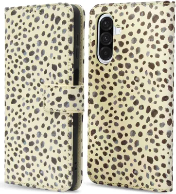 Produktbild von imoshion Design Klapphülle Samsung Galaxy A36 - Black And White Dots