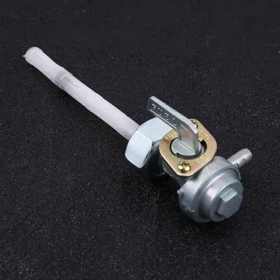 Image de Robinet de réservoir de carburant, design discret pour l'extérieur
