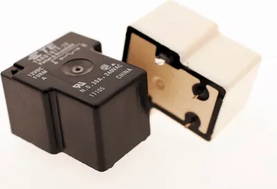 Produktbild von T90S5D12-24 TE Leistungsrelais Baureihe T90 monostabil SPDT 24V DC 30A #730205
