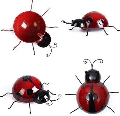 Immagine prodotto di Scultura da parete con decorazione a coccinella - set di 4 ornamenti a coccinella in metallo per interni ed esterni