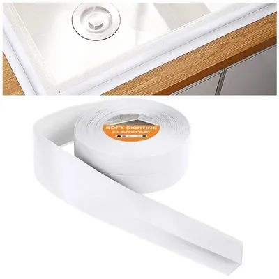 Zdjęcie produktu dla Listwa przypodłogowa samoprzylepna PVC 19 x 19 mm 4,5 m Czarna
