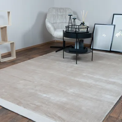 Produktbild von CONSILIO CONCEPT 80 x 150 Teppich Wohnzimmer Beige Bamboo Viskose Seidenglanz moderner weich luxus soft