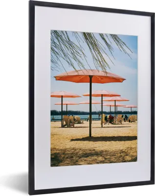 Produktbild von MuchoWow® MuchoWow® Gerahmtes Poster Sonnenschirme am Zuckerstrand 30x40 cm - Poster mit zchwarzem Bilderrahmen - Wandposter Schlafzimmer