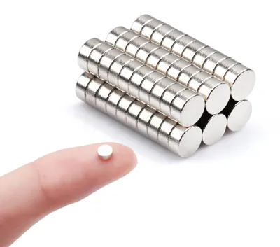 Immagine prodotto di Mini-magneti, confezione da 100 pezzi, ideali per progetti di bricolage e modellismo