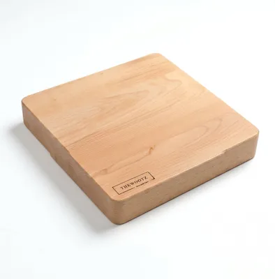 Productafbeelding van TheWootz Hakblok – Handgemaakt in Nederland – Massief Beukenhout – 40×40×6 cm – Voor Vlees, Groente & Intensief Hakwerk