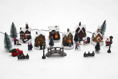 Produktbild von LED Weihnachtsdorf - 25- teilig - Beleuchtetes Winter Dorf - Tischdeko Fensterdeko Batterie betrieben