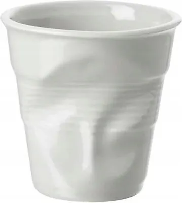 Obrázek produktu pro Zmačkaný keramický hrnek - vypadá jako jednorázový hrnek
