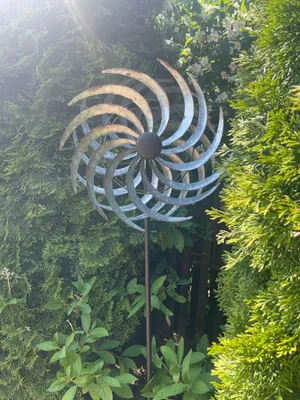 Produktbild von Windmühle aus Metall, Gartendekoration, Wetterfahne