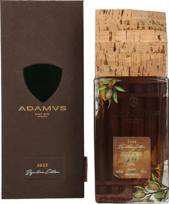Produktbild von Adamus Dry Gin Organic Signature Edition 2023 44,4% Vol. 0,7l in Geschenkbox