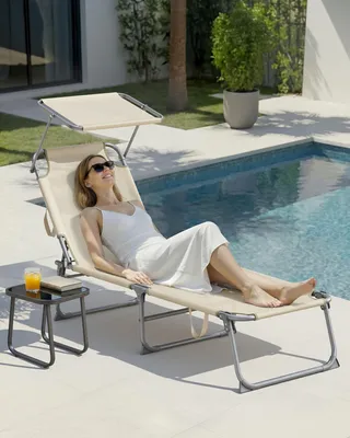 Produktbild von SONGMICS Sonnenliege klappbar, belastbar bis 110 kg, verstellbare Sonnenblende, Rückenlehne, beige