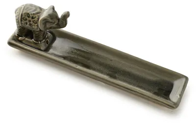 Immagine prodotto di Supporto per incenso a forma di elefante, dimensioni 20x5x7 cm