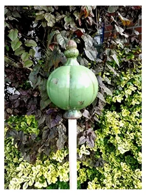 Produktbild von Große grüne Gartenkugel aus Keramik - Rosenkugel für den Garten