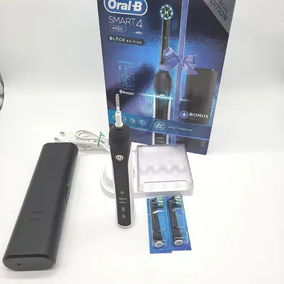 Produktbild von Oral B elektrische Zahnbürste Zahnpflege Smart 4 4500 CrossAction Tiefenreinigung Premium
