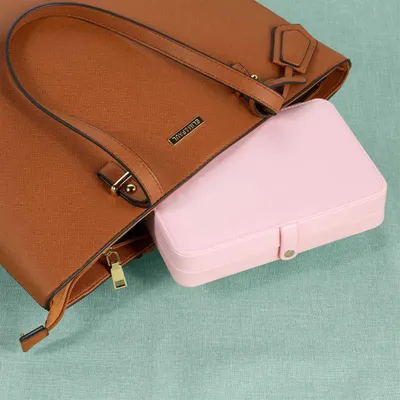 Produktbild von Reise-Schmuck-Organizer, kompakte Box in Lederoptik
