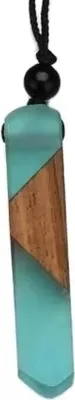 Immagine prodotto di Collana Slim Resin Verde 2 - Eleganza Naturale in Legno e Resina KP32699