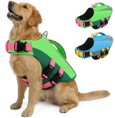 Immagine prodotto di Gilet di salvataggio regolabile per cani, con maniglia e strisce riflettenti