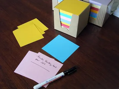 Image de Lot de 1 bloc cube de 600 feuillets multicolores